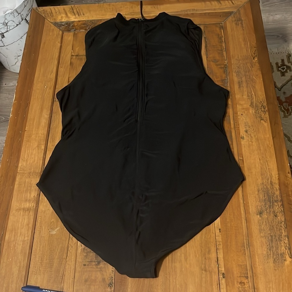 Baleaf paddle board suit, black, zipper in back - Picture 2 of 9